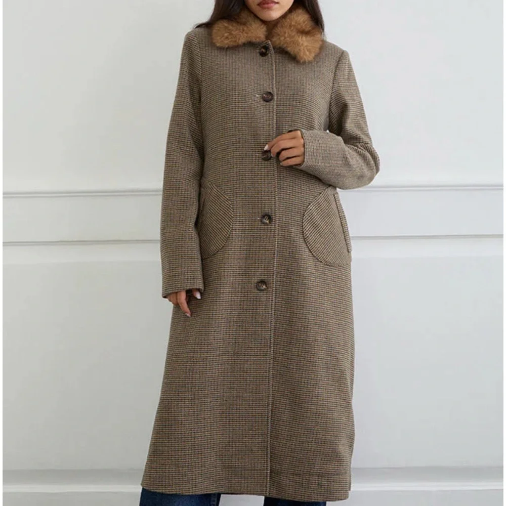 Motel rocks Norciel Longline Coat In Check Brown With Fur Collar - Picture 3 of 5